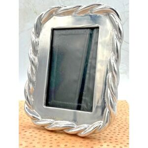 Mariposa Silver Tone Twisted Rope Photo Frame Vertical Tabletop Classic 4x6‎ EUC